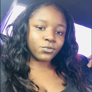 Meet your Posher, Tiffany
